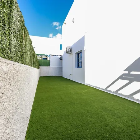 Sweet Alia Nyaraló *